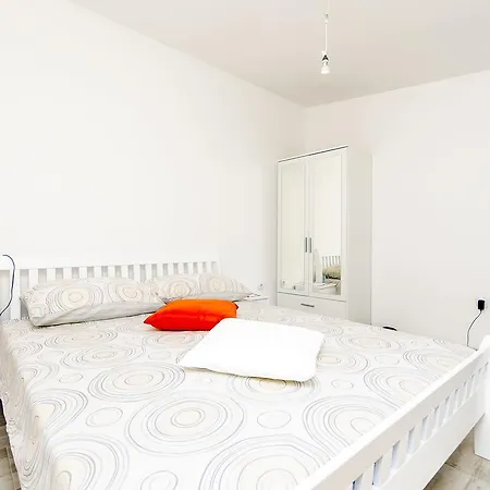 Apartament Mirko I Anda