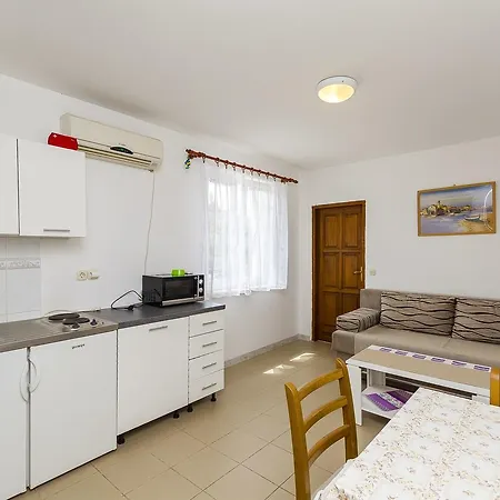 Apartament Mirko I Anda