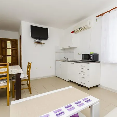 Apartament Mirko I Anda